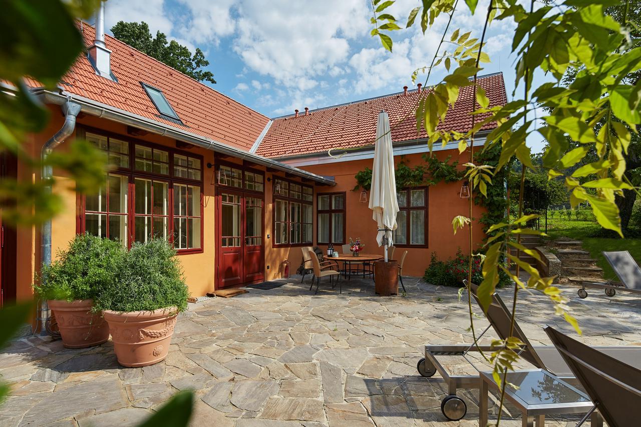 Villa Tranquillini Auf Gut Guntrams Schwarzau am Steinfelde Buitenkant foto